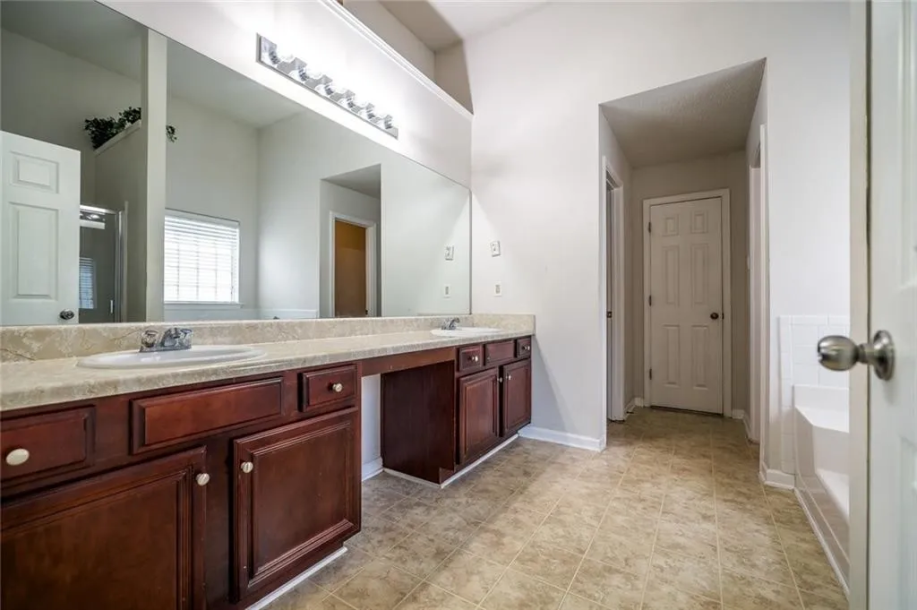 3365 Amhurst Pkwy, Atlanta, GA 30349-8